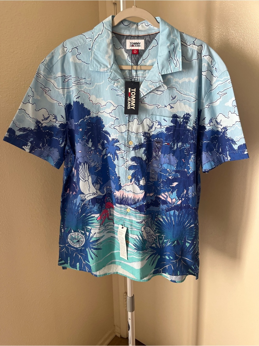 Tommy Hilfiger Tommy Jeans Tropical Print Camp Shirt Size XL NWT